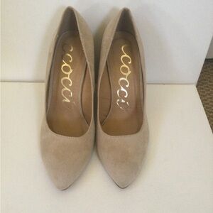 CCOCCI Women's Tan Suede Pumps